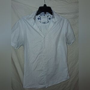 Stylish White Short Sleeve Button Down Shirt